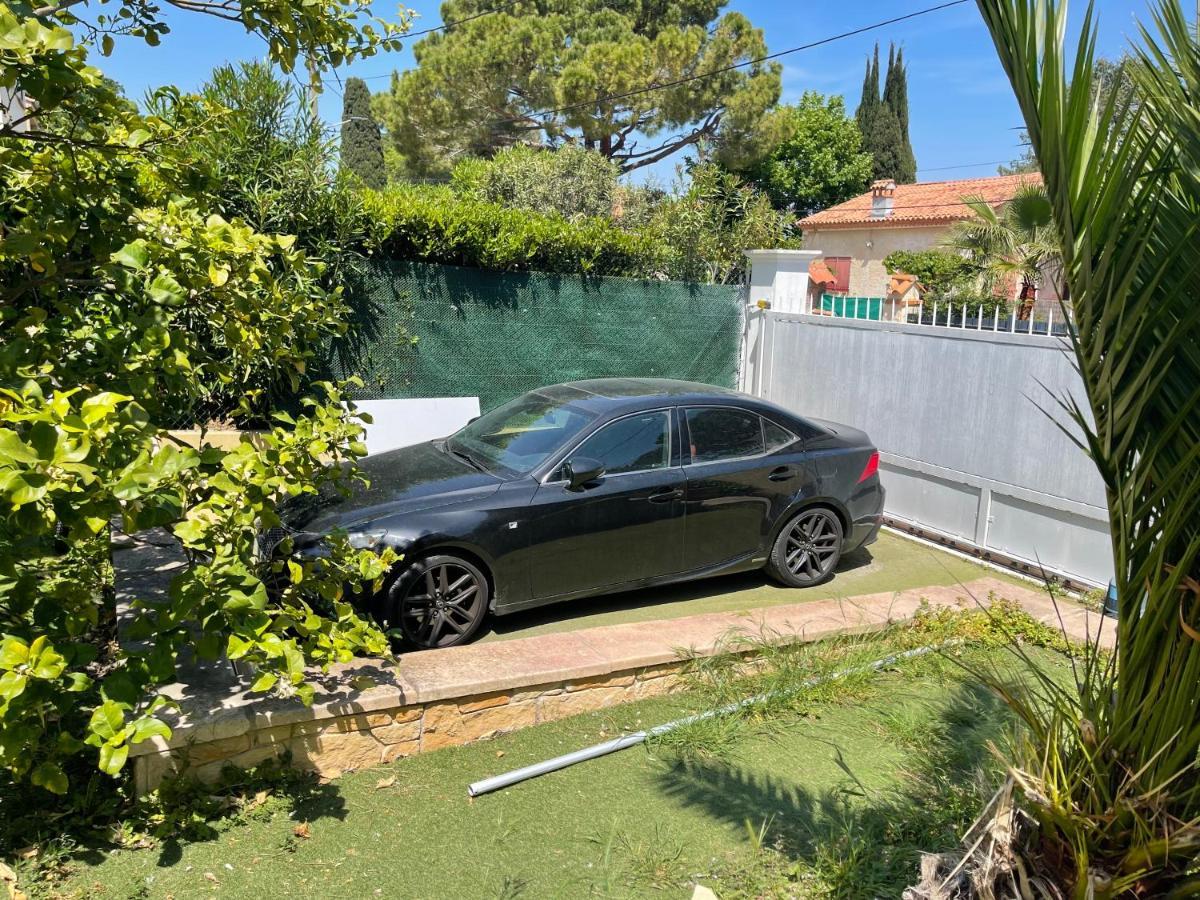 Location Studio De Charme Antibes Exteriör bild
